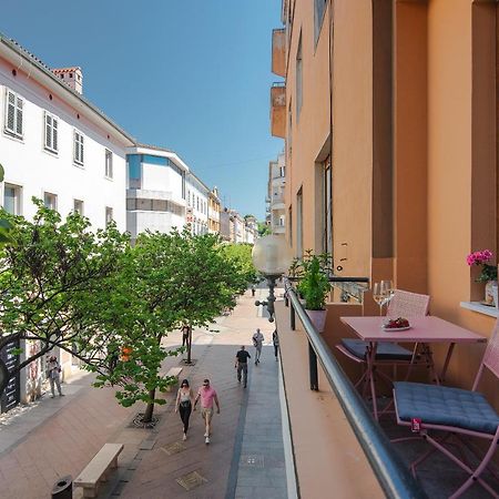 E&F Luxury Apartments بولا المظهر الخارجي الصورة